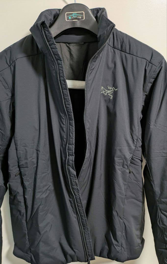 ジャケット・アウター ARC'TERYX ATOM SV JACKET Black M 2025