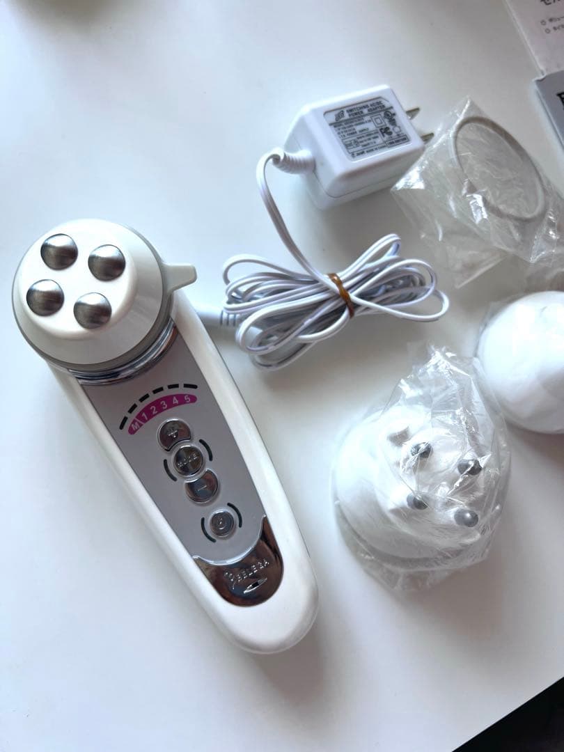 セルキュア4T Plus 美顔器 ヘッド リップ　アタッチメント付