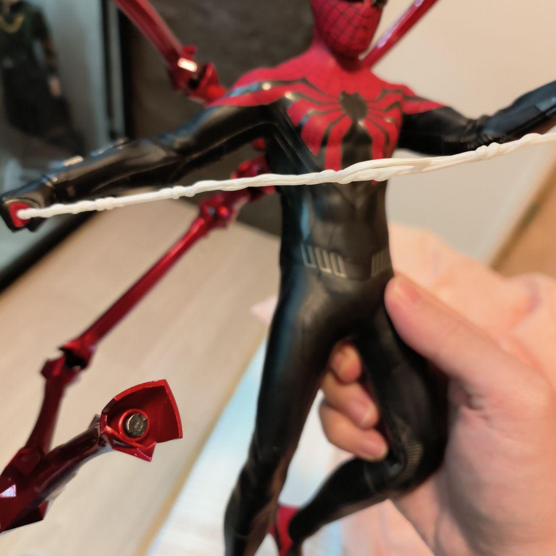 ホットトイズSpider man スパイダーマン スーペリア・スーツ VGM61