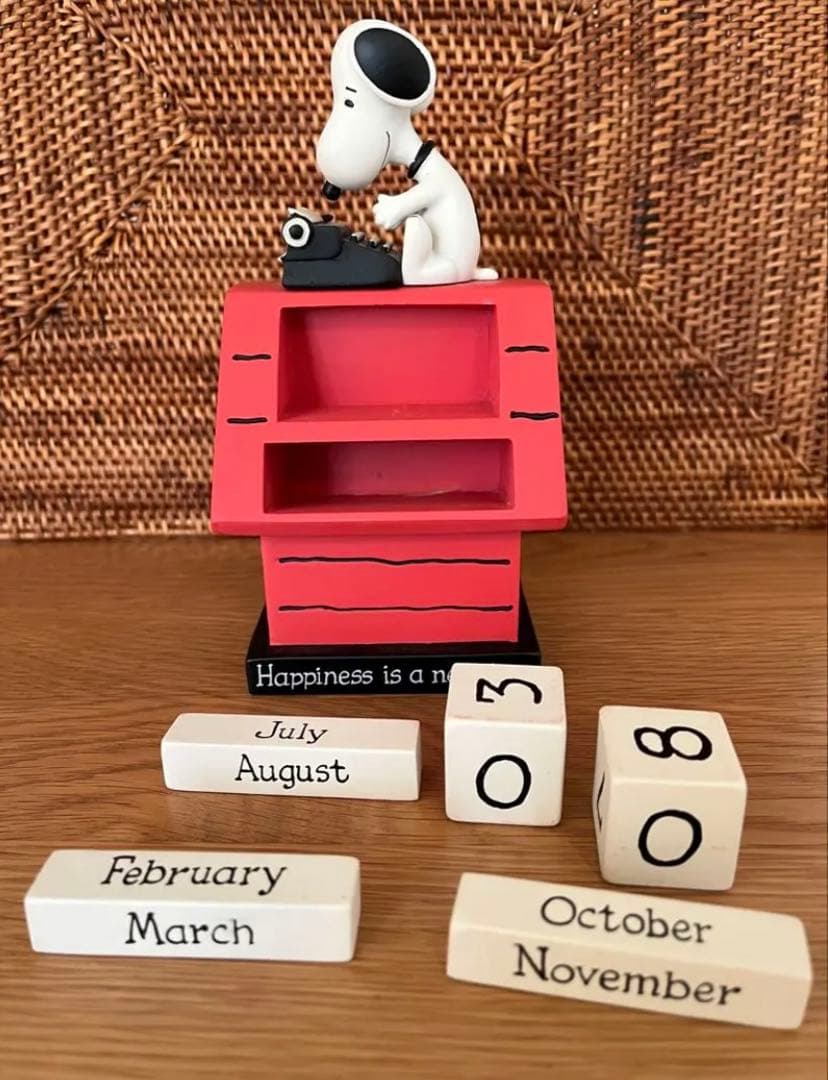 snopy カレンダー置物