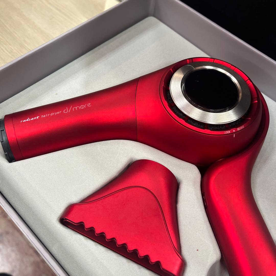 radiant ヘアドライヤー d/more レッド