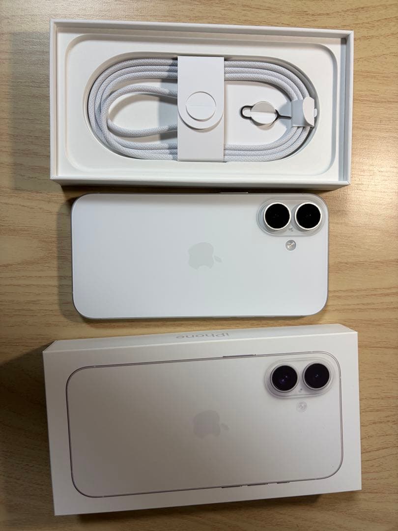 iPhone16 SIMフリー Apple ホワイト256GB付属品未使用