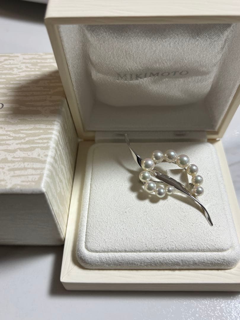 美品)　K18wgミキモト真珠 ブローチ