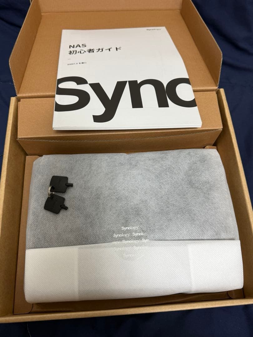 美品Synology DS720+