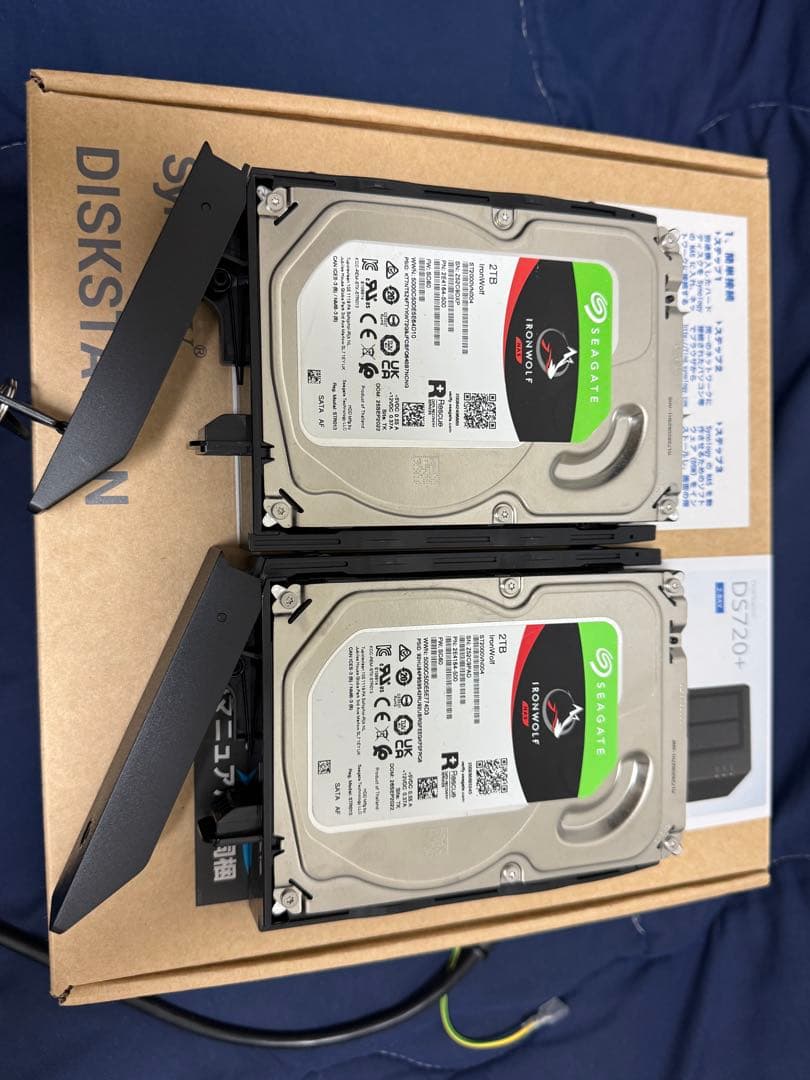 美品Synology DS720+