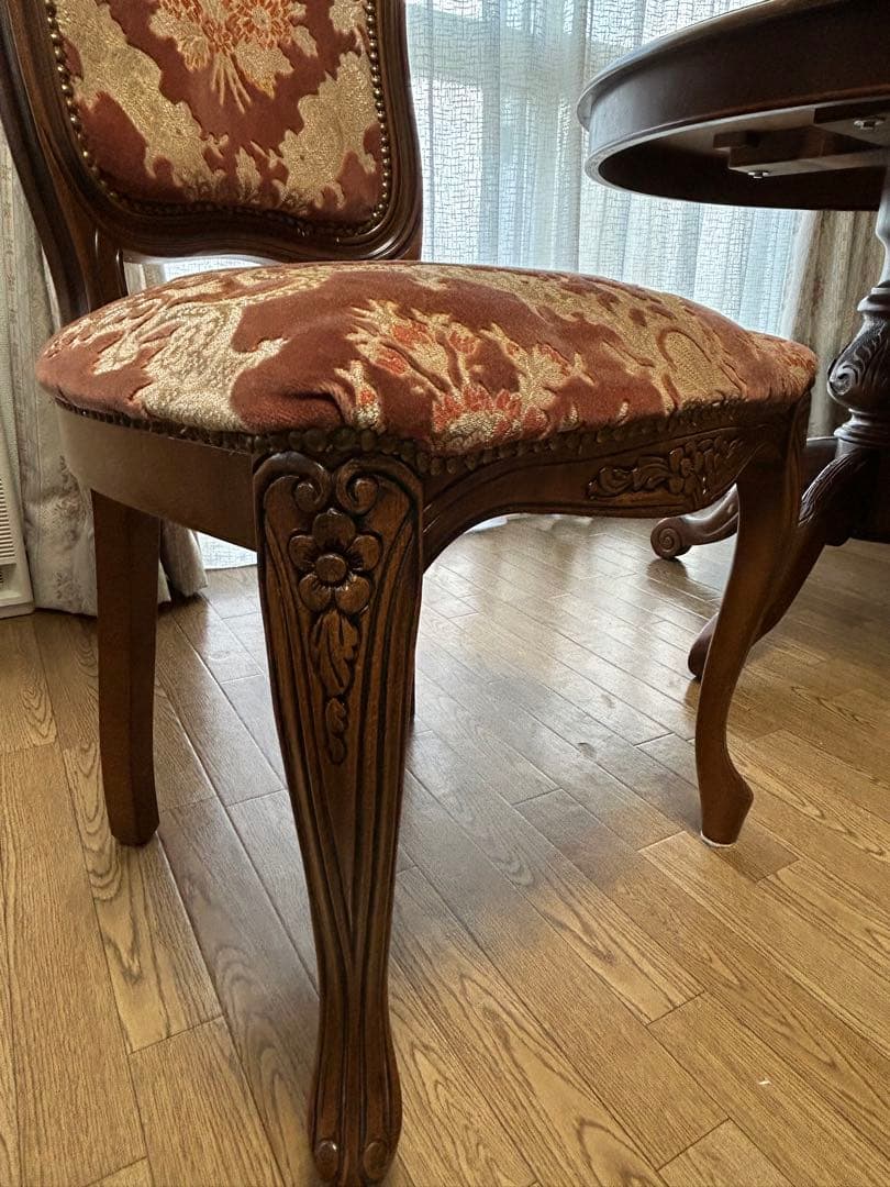 【値下げ】イタリア製　猫脚ダイニングチェア　金華山