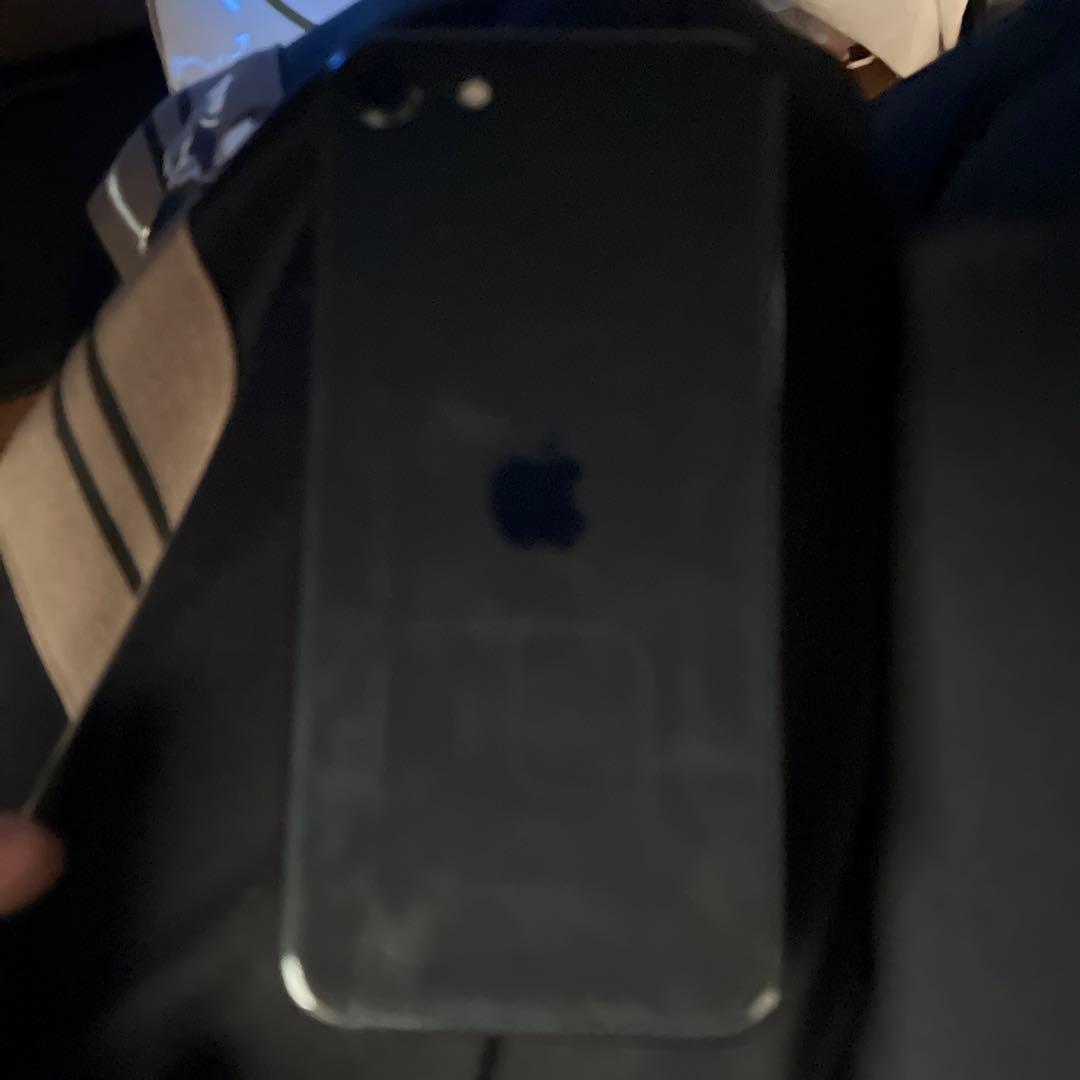 Apple iPhone se 2世代 ブラック