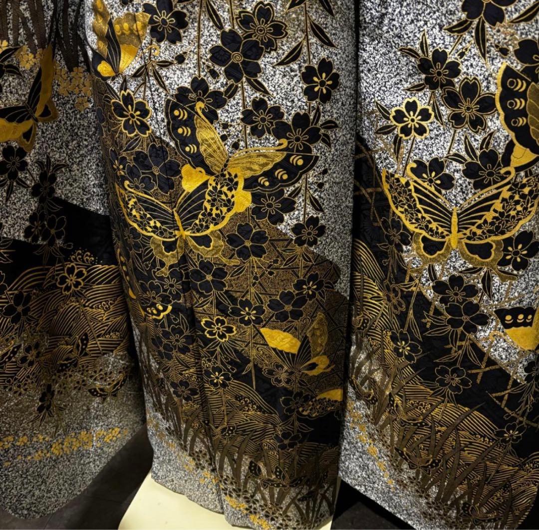美品　黒灰　金彩　金箔　蝶模様　逸品　振袖　フルセット 振り袖
