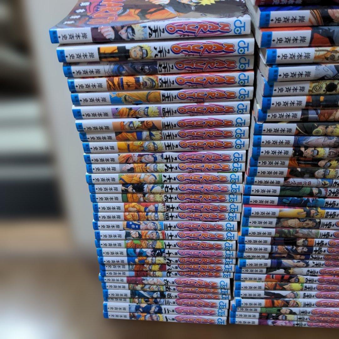 ナルト全巻セット72巻＋ボルト1〜６巻　おまけ外伝小説等いろいろ