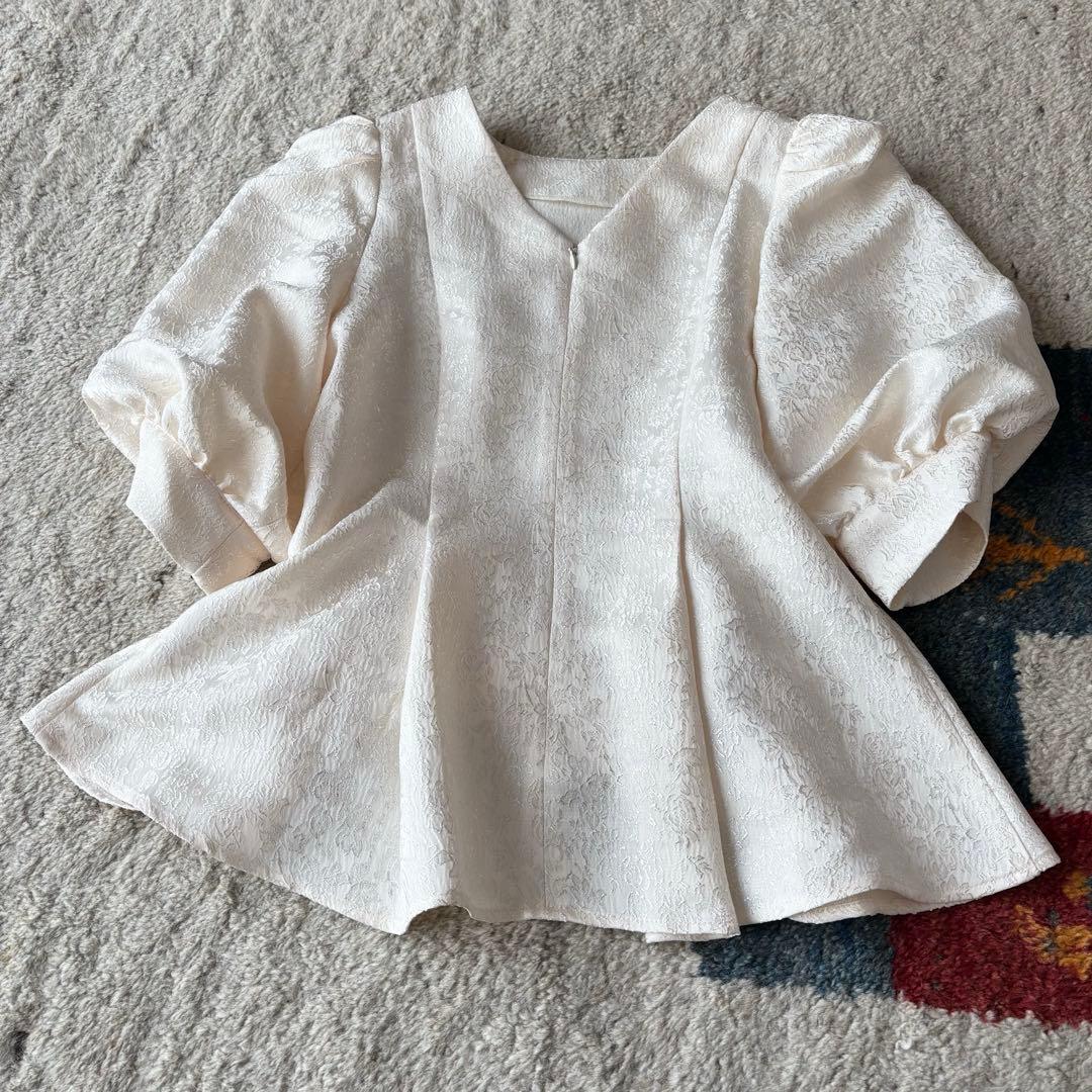 新品　etoll. フラワージャガードセットアップドレス ペプラム　スカート