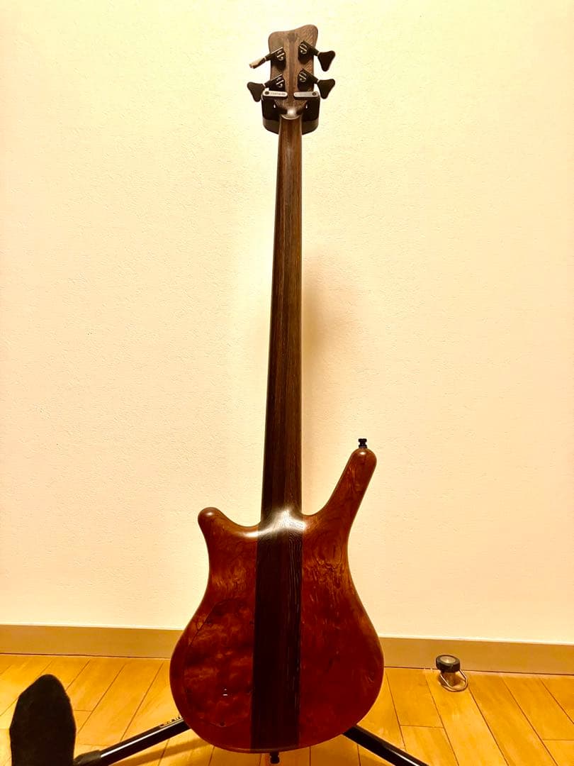 ワーウィック　カスタムサムベース