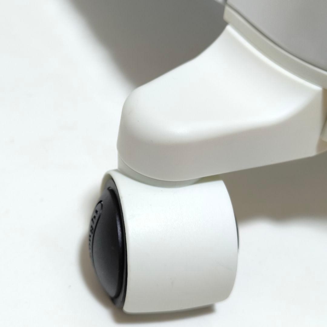 【匿名発送】デロンギ オイルヒーターRHJ65L0915　ホワイト