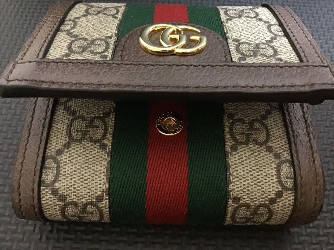 グッチ オフィディア 二つ折り財布 国内正規店購入品