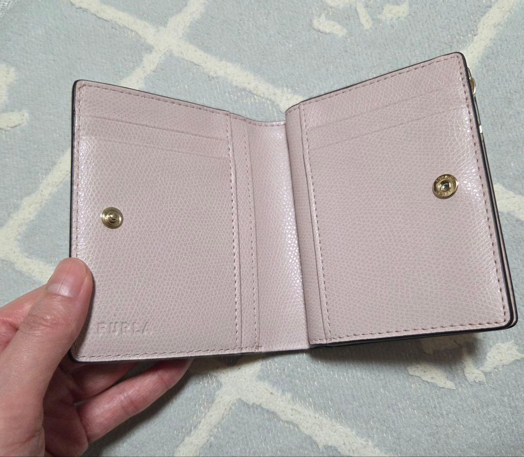 【美品】日本限定カラー Furla Camelia コンパクト財布 S