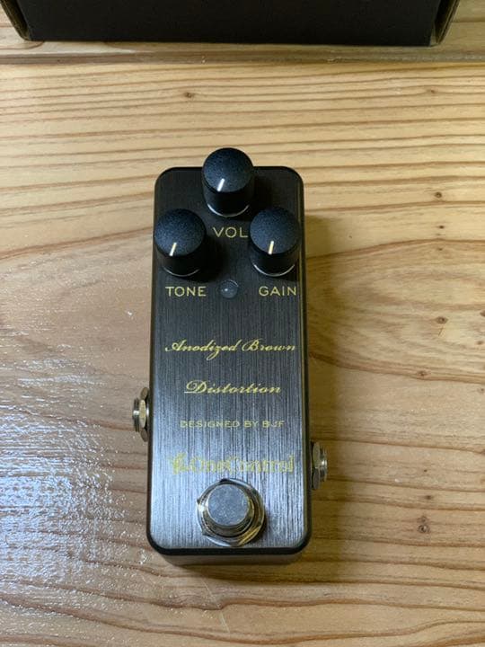 One Control　Anodized Brown Distortion