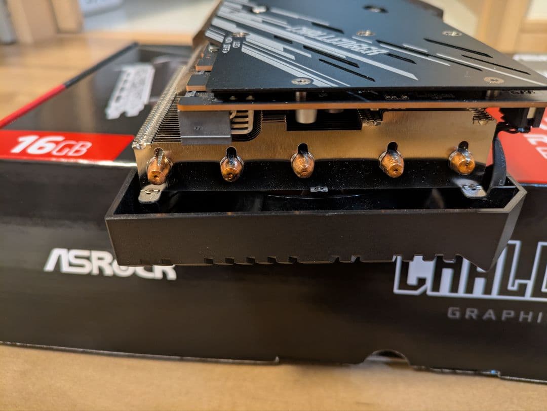 美品 ASRock Radeon RX 7800 XT 16GB