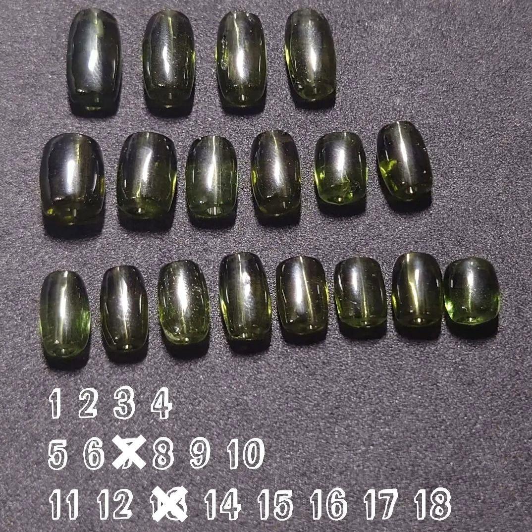 ★モルダバイト 筒型ビーズ 11×8.5ミリ⑤(鑑別コピー付)