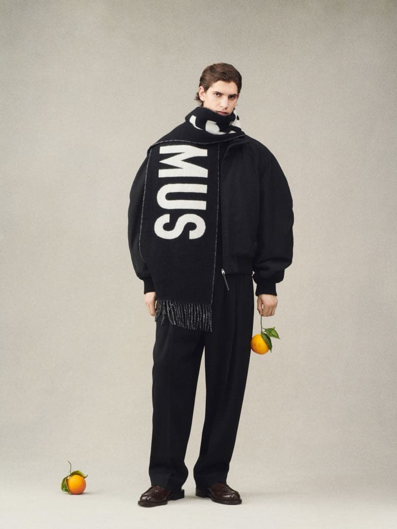 JAQCUEMUS スカーフ マフラー ロゴ フリンジ ネイビー