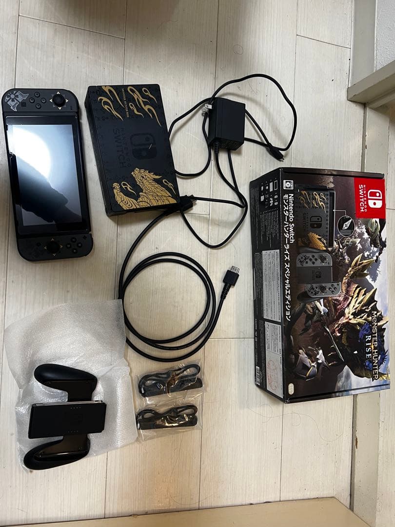 Nintendo Switch モンスターハンターライズ版