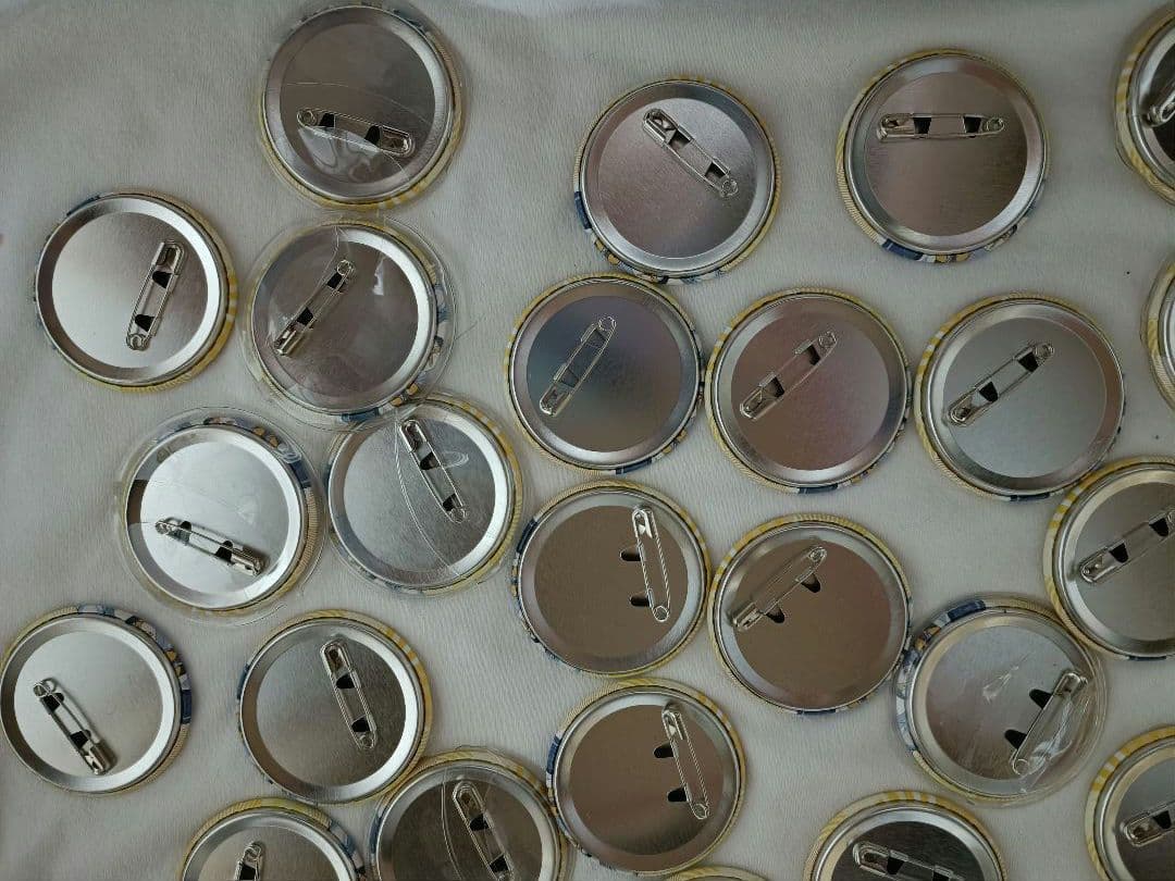 すとぷり　るぅと　缶バッチ　2022　summer 等身　王子様　白衣装