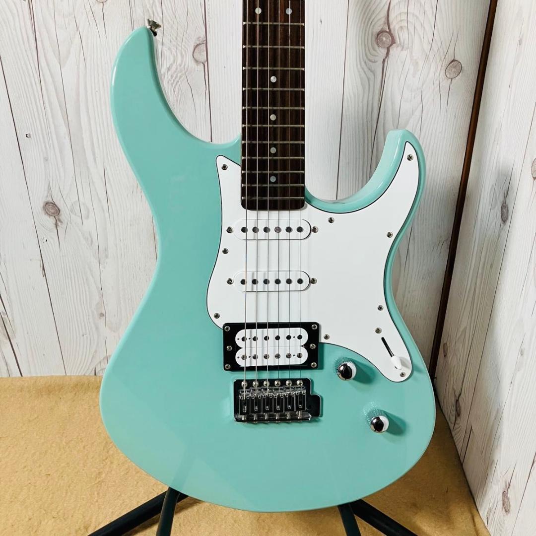 美品 YAMAHA PAC112V エレキギター ソニックブルー ソフトケース