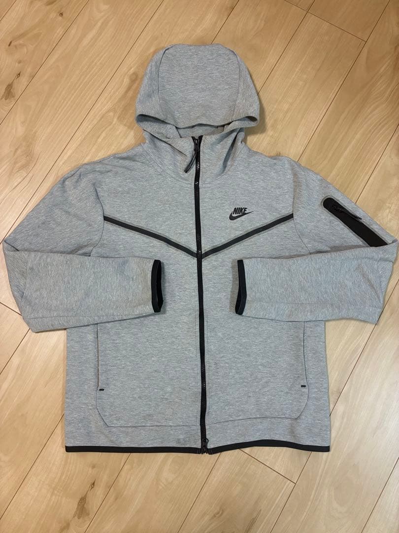 ナイキテックフリース　セットアップ　上下　グレー　サイズLM 国内正規品