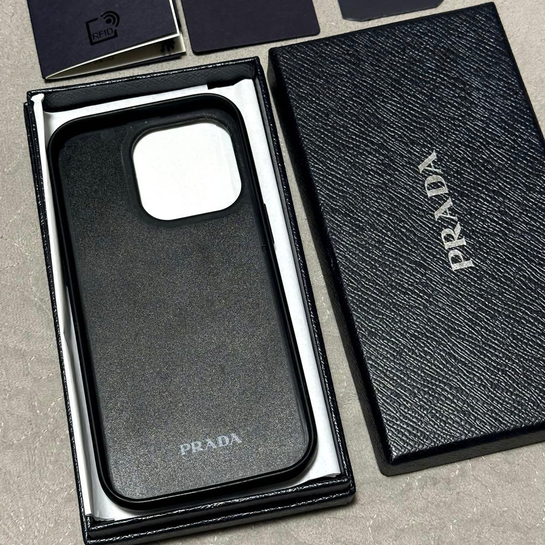 【PRADA】iPhone14Pro ケース ロゴ レザー 黒