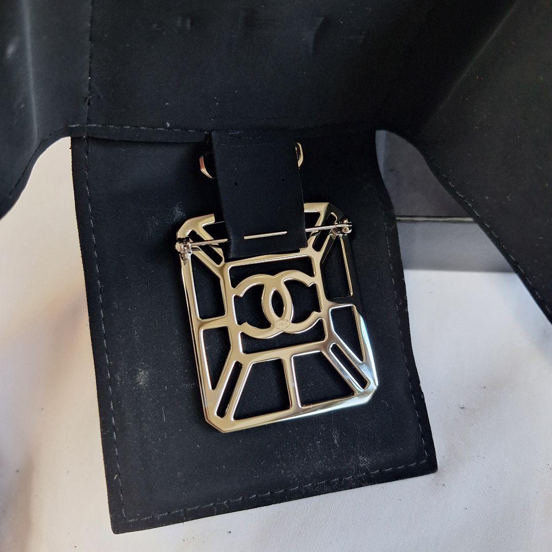 【新品未使用】CHANEL シャネル 香水瓶 ブローチ ラインストーン