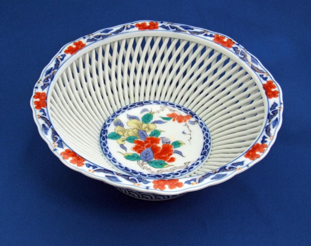 透かし編み陶器