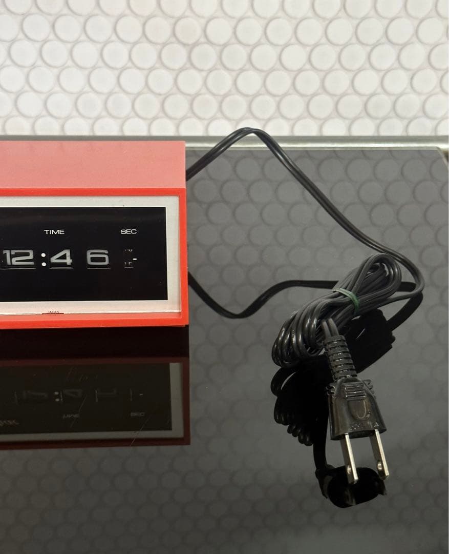 レトロポップ　ドラム式時計　デジタルクロック　置き時計　パタパタ　スペースエイジ