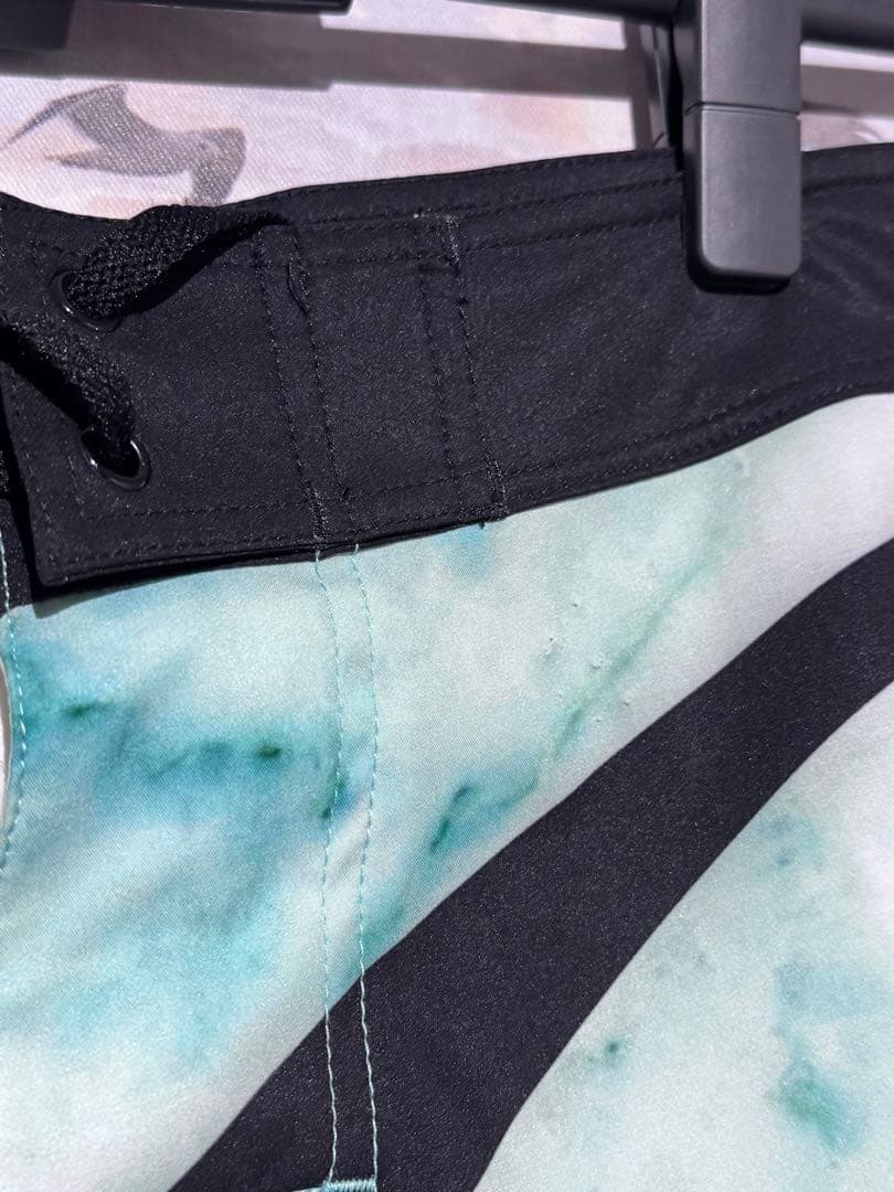 M.A.D SPORTS マーブルブルー サーフパンツ　28インチ