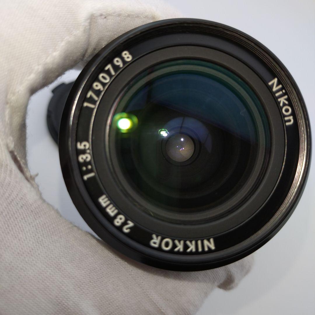 Nikon Nikkor 28mm f/3.5 レンズ