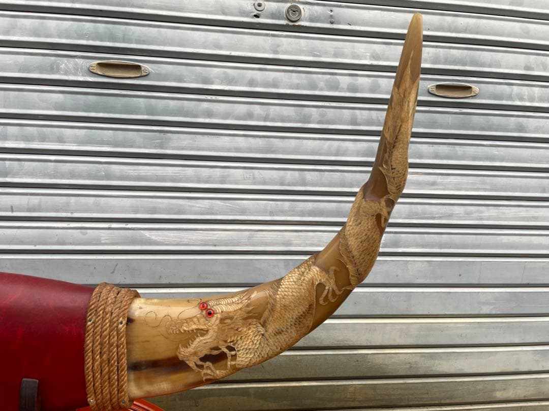 水牛の角 置物 ドラゴン彫刻付き