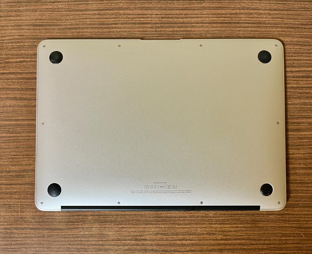 MacBook Air 2011、13インチ、4GB、128GB