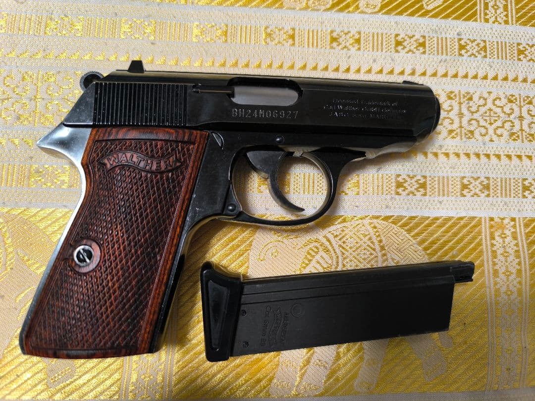 マルゼン PPK/S ブラックメタル ガスブロ木製グリップ仕様