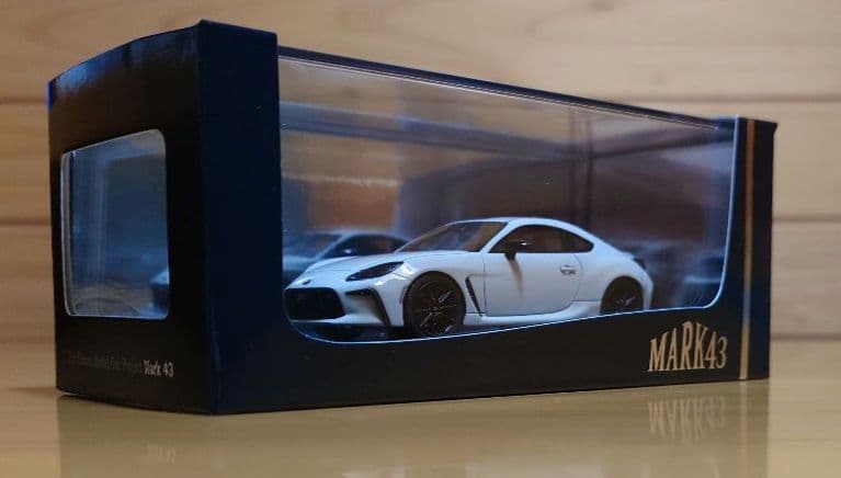 MARK43トヨタGR86 1/43クリスタルホワイトパール新品ミニカー