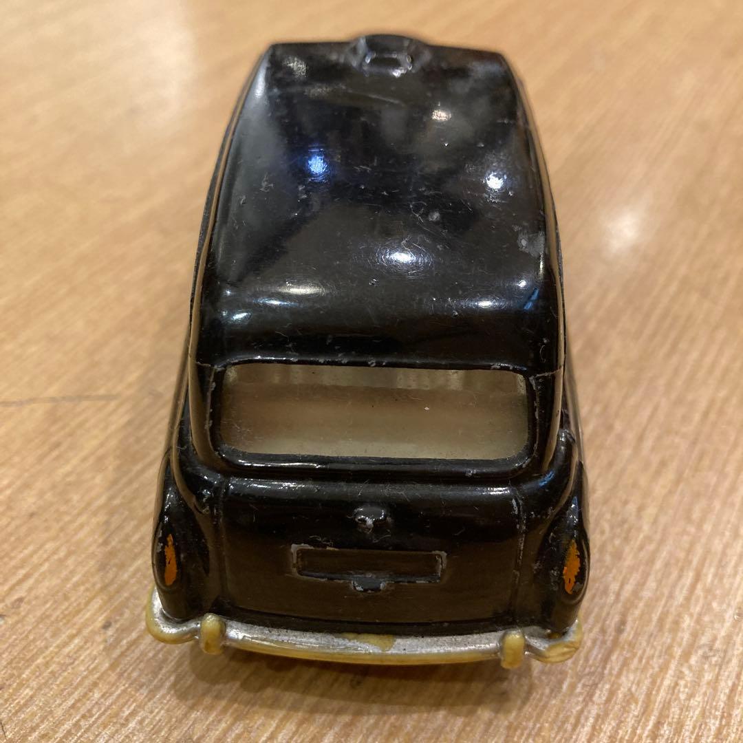 ロンドン・タクシー ミニカー コーギー社初期モデル