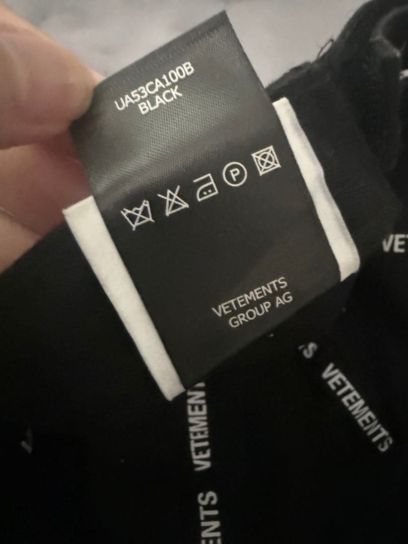 VETEMENTS ブラック キャップ ユニセックス