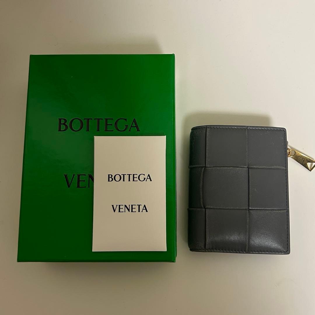 BOTTEGA VENETA カセット 二つ折り財布