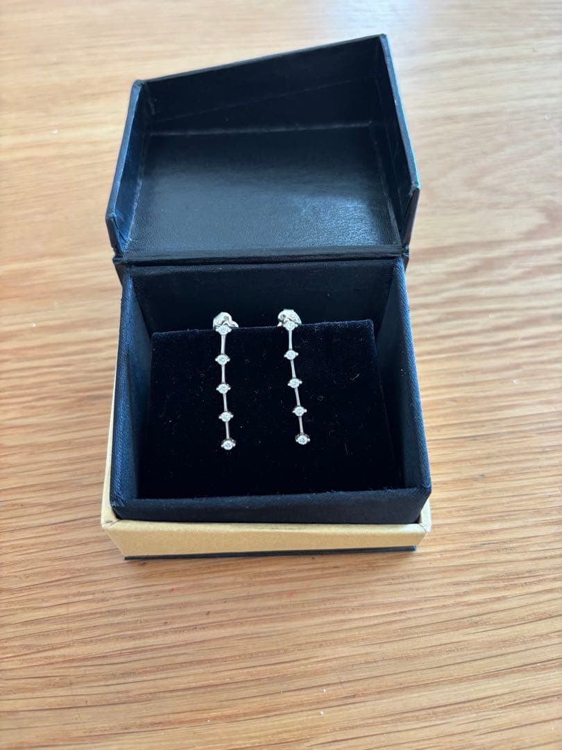 スタージュエリー　ピアス　シルバー