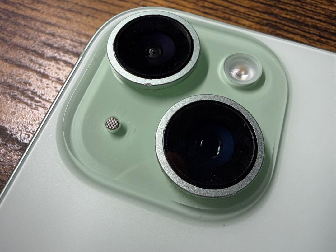 【美品】iPhone15 256GB SIMフリー