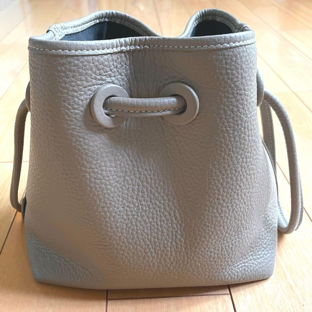 VASIC ボンド ミニ ハンドバッグ グレージュ