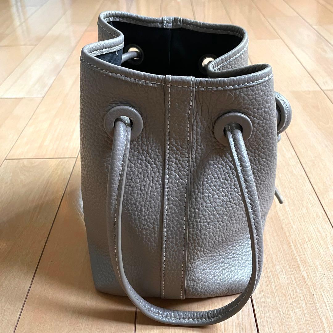 VASIC ボンド ミニ ハンドバッグ グレージュ