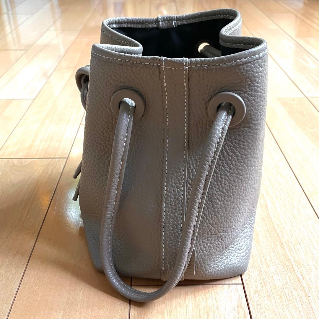 VASIC ボンド ミニ ハンドバッグ グレージュ