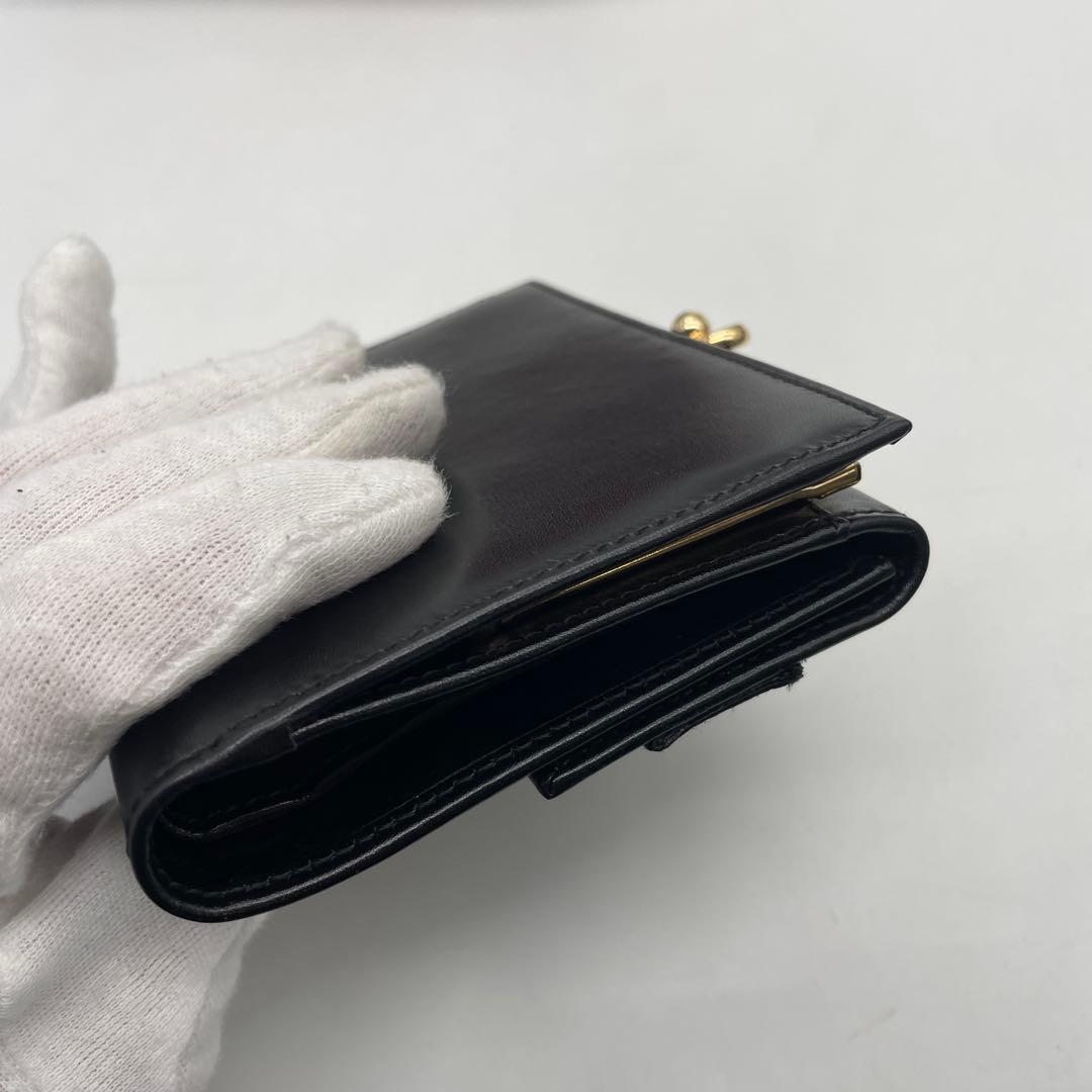 ☆新品同様☆フェラガモ☆二つ折り財布