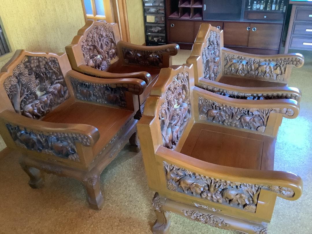 【重厚彫刻椅子】象の群れモチーフ　木製彫刻アームチェア 4脚セット 希少大型家具