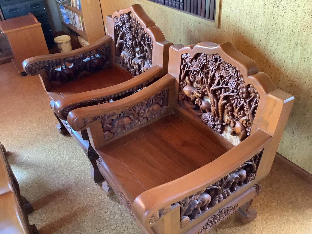 【重厚彫刻椅子】象の群れモチーフ　木製彫刻アームチェア 4脚セット 希少大型家具