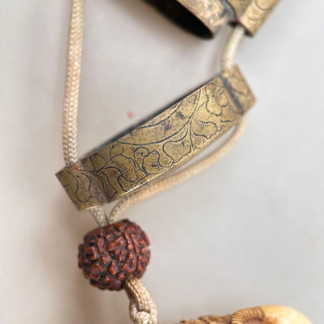 ハリネズミ型印籠 金色