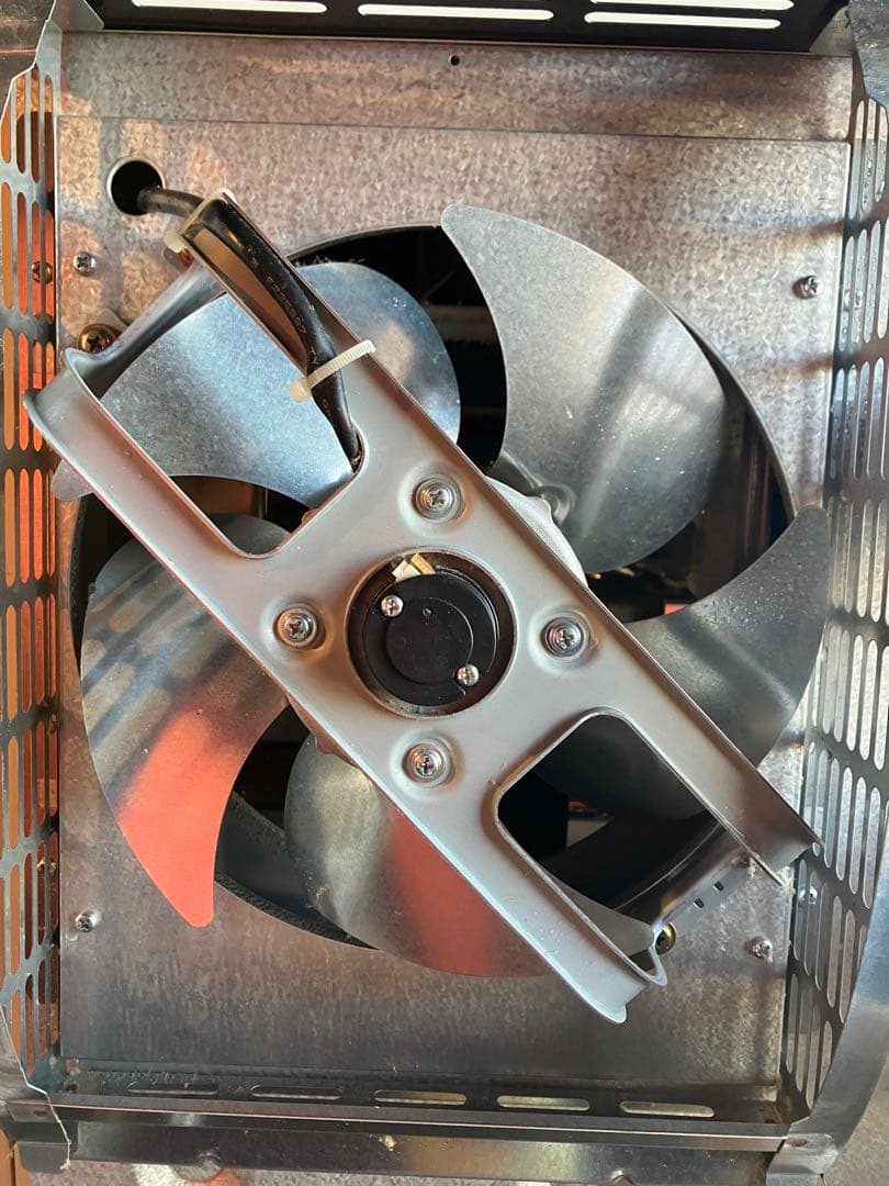 美品 2019年式 コロナFF式温風暖房機 木造11畳コンクリート18畳