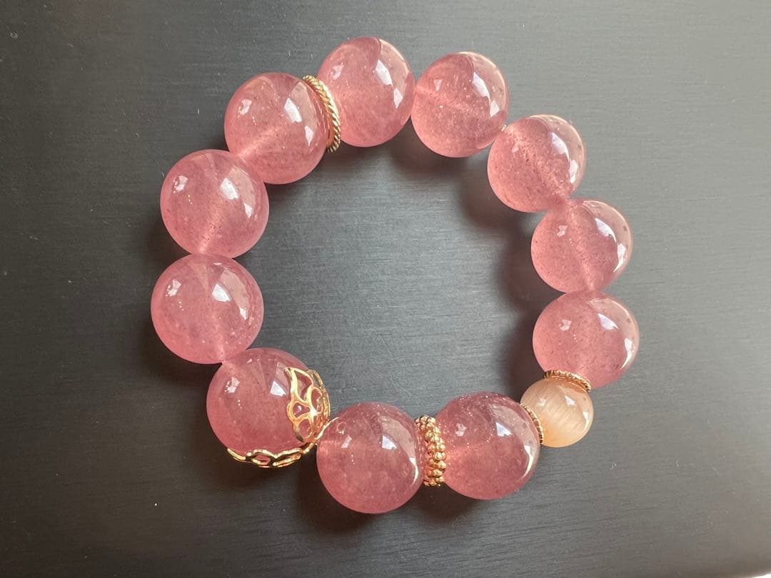 大玉♡恋愛運アップ♡ストロベリークォーツとサーモンピンクサゲのブレスレット